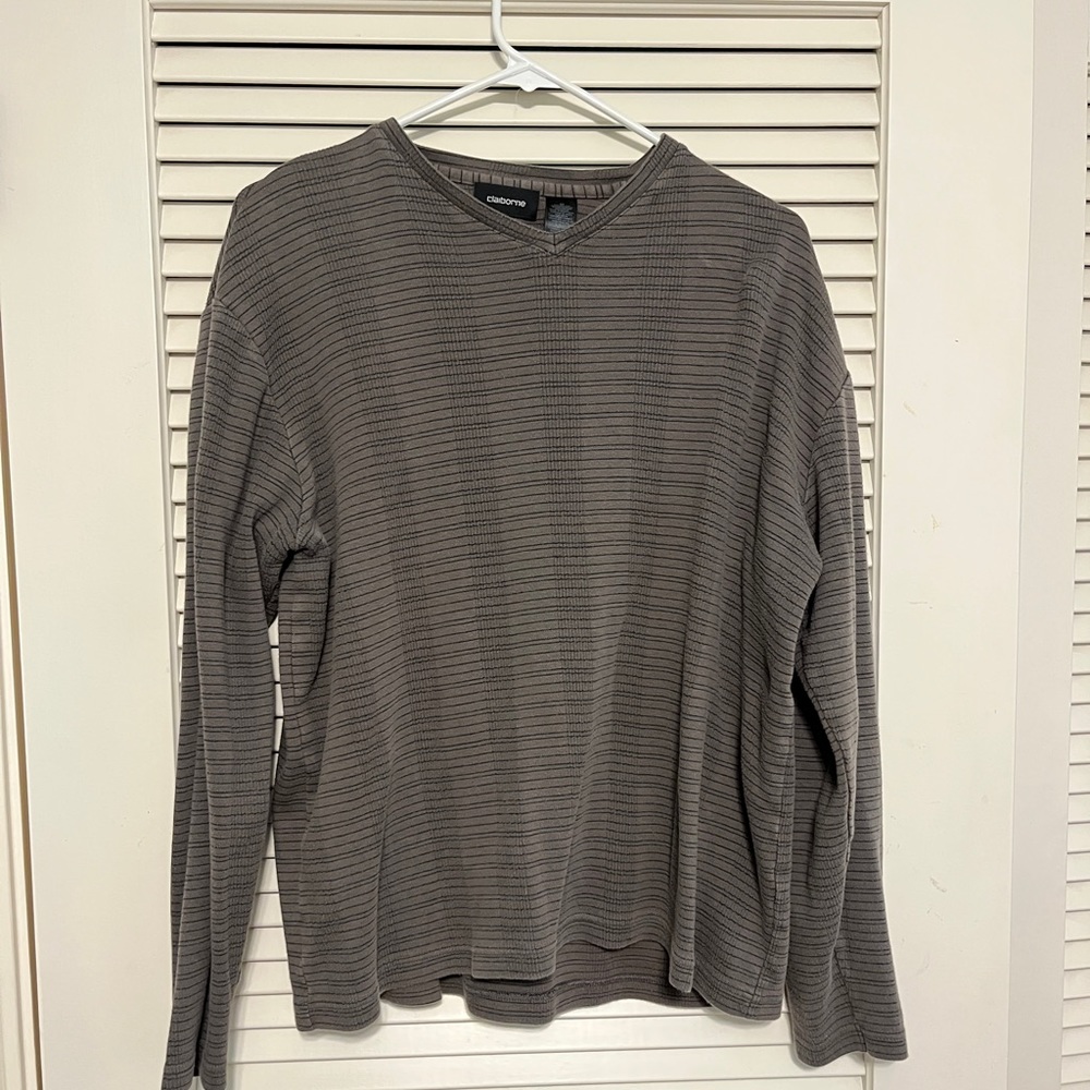 V-neck patterned sweater